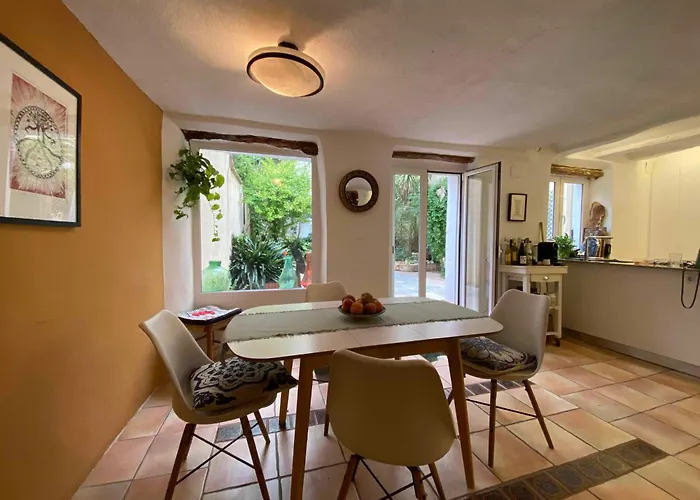 Homestay Number 30 Ontinyent
